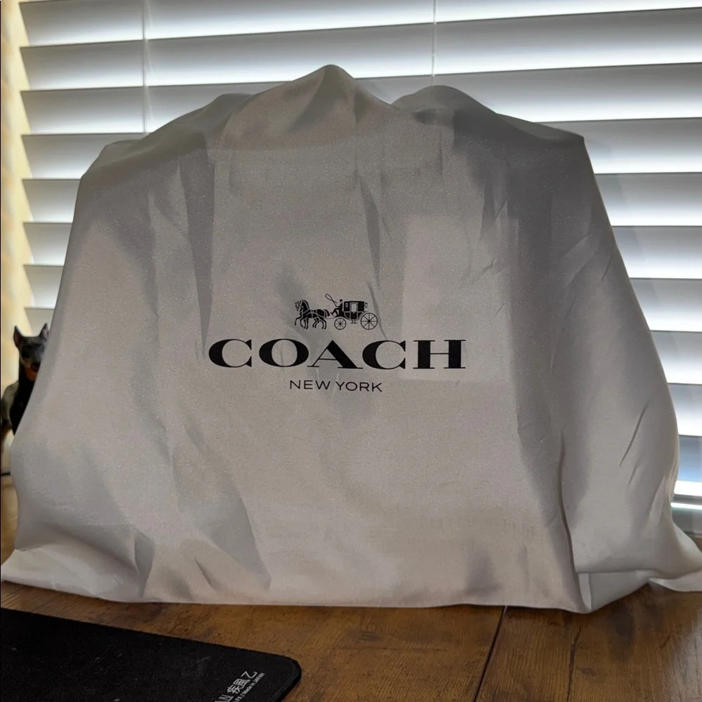 Coach Field Tote in Upwoven Leather, C3914, NWT